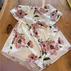 🔥 Closet Sale — 3 for $25 / 5 for $40 -  White Romper with Pink Floral Print